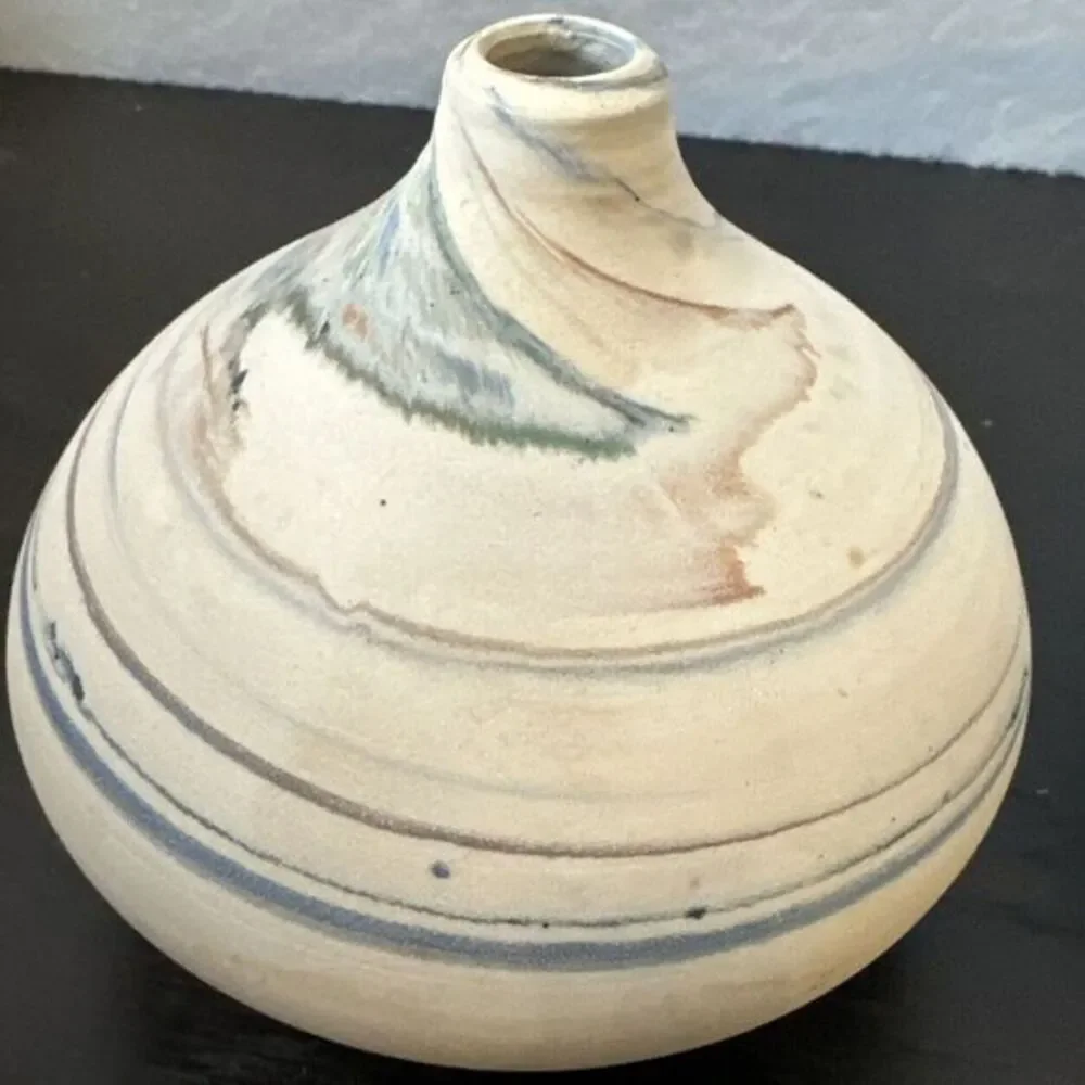 Small Pottery Vase, Signed 4